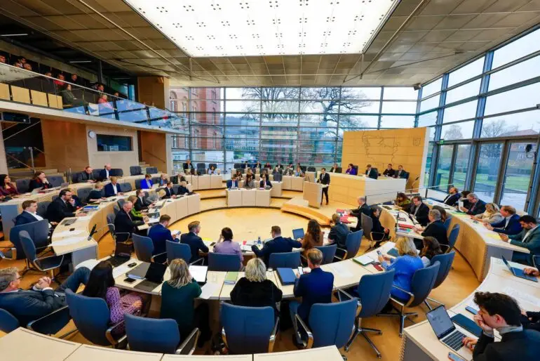Der Landtag berät erstmals über das geplante Azubiwerk. (Archivbild)
