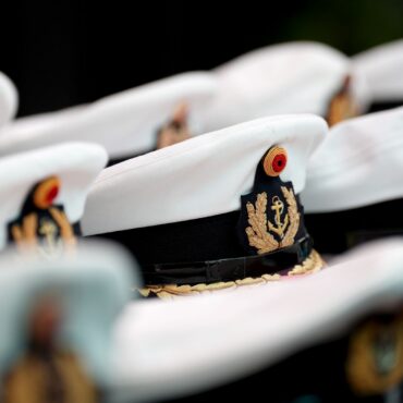 Dienstmützen der Marine in Hamburg