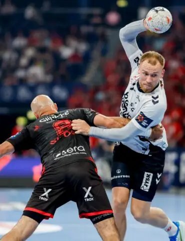 Simon Pytlick und die SG Flensburg-Handewitt spielten bei der TSV Hannover-Burgdorf. (Archivbild)