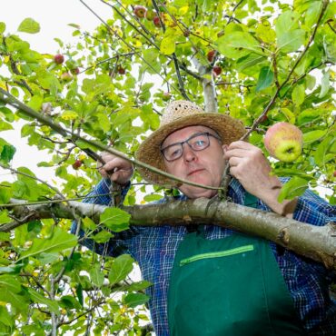«Wenn wir hier auf dem Gelände einen größeren Apfelbaum hätten, wären es vielleicht auch 200 Sorten geworden», sagte Gärtner Jochen Bock.