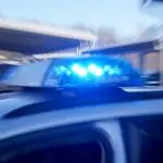 Die Polizei hat einen Mann festgenommen, der einen anderen verletzt haben soll. (Archivbild)