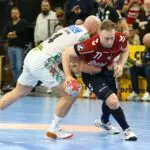 Luca Witzke (r) feierte sein Comeback für die SG Flensburg-Handewitt. (Archivbild)