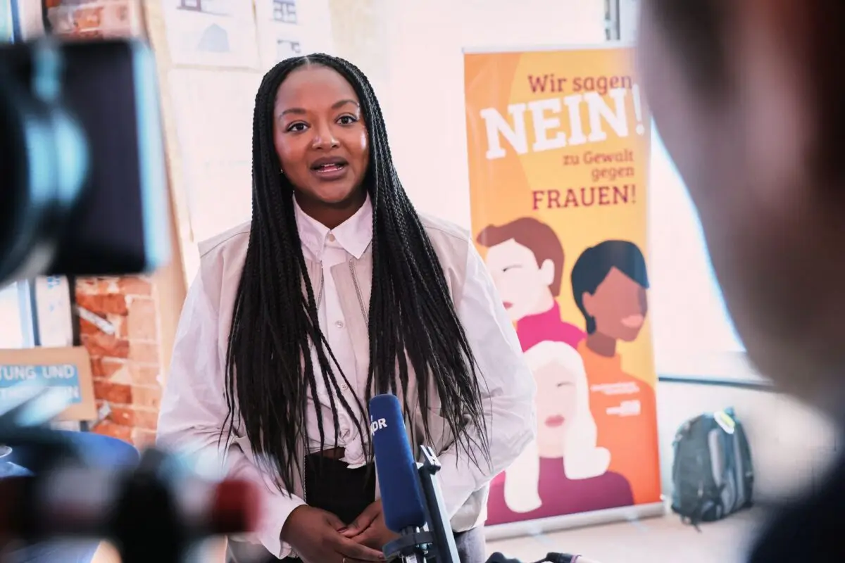 Gleichstellungsministerin Aminata Touré (Grüne) bei der Vorstellung des neuen Förderprogramms für 200 neue Frauenhausplätze.