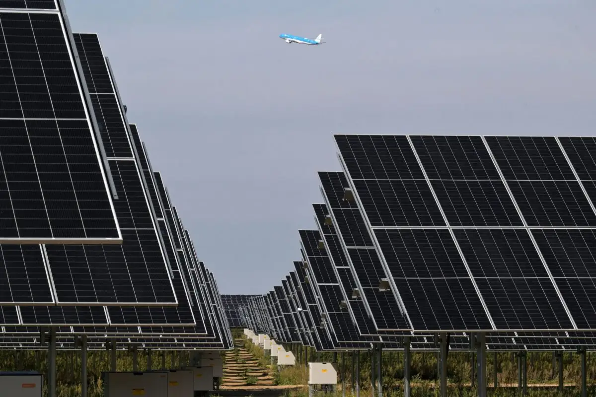 Freiflächen-Photovoltaikanlagen gelten als die günstigste Art der Stromproduktion. (Archivbild)