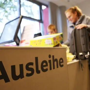 Mehr als 30 Bücherhallen gibt es in Hamburg. (Archivbild)