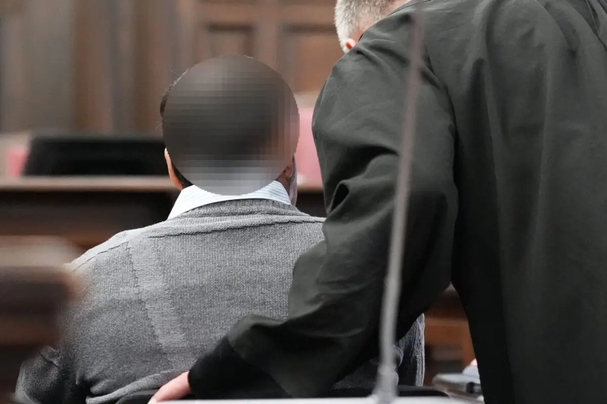 Der Angeklagte soll versucht haben, seinen Nachbarn mit einer Machete zu töten.