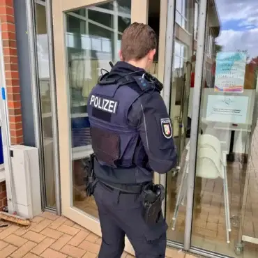 Symbolbild zur polizeilichen Ermittlung nach mehreren Einbrüchen in Wyk auf Föhr