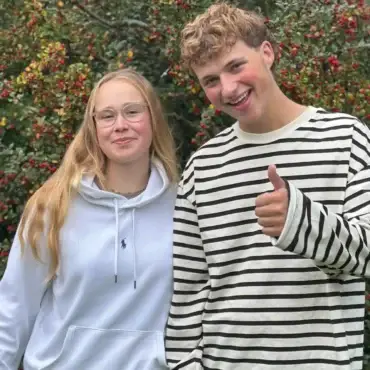 Elli Ketelsen und Jes Christiansen präsentieren das friesischsprachige Videoformat Tesken dik & strun auf Föhr