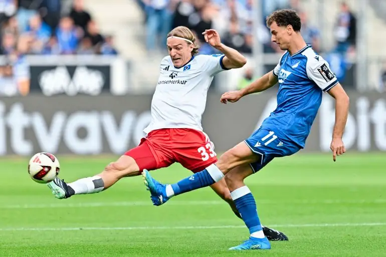 Sebastiaan Bornauw könnte dem HSV am Sonntag wieder zur Verfügung stehen. (Archivbild)