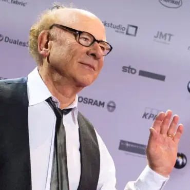 Der Musiker und Sänger Art Garfunkel hat sein einziges Deutschlandkonzert in Hamburg aus gesundheitlichen Gründen abgesagt. (Archivbild)