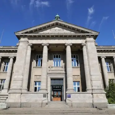 Das Hamburgische Verfassungsgericht will am Freitag über eine Wiederholung des Volksentscheids zu einem bedingungslosen Grundeinkommen entscheiden. (Archivbild)