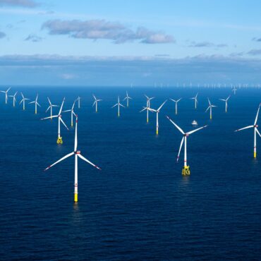 Bundeswirtschaftsministerin Katherina Reiche reagiert auf einen Brandbrief von Ländern zum stockenden Ausbau der Windkraft auf See.