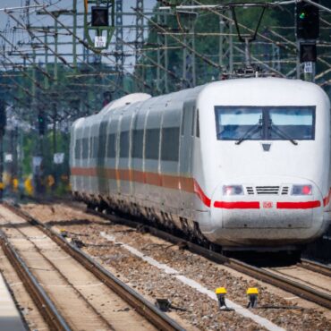 Seit Montag entfällt bei mehreren ICE-Linien der Deutschen Bahn der Halt am Hamburger Hauptbahnhof. (Symbolbild)