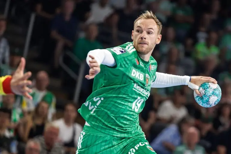 Welthandballer Mathias Gidsel regt eine Änderung der Transferregeln an. (Archivbild)