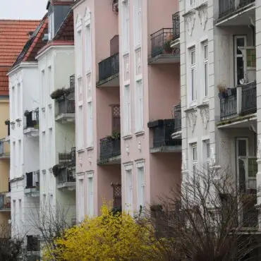 Unter den deutschen Großstädten sind Angebotsmieten in Hamburg am stärksten gestiegen. (Archivbild)