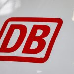 Auf der Bahnstrecke Hamburg-Berlin ist eine Bombe gefunden worden. (Symbolbild)