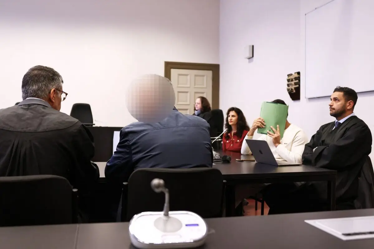 Das Hanseatische Oberlandesgericht hat die beiden Angeklagten zu achteinhalb beziehungsweise viereinhalb Jahre Haft verurteilt.