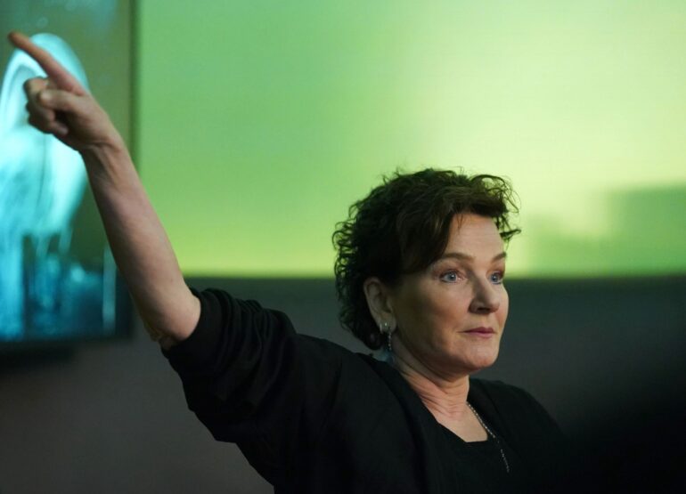 Die Intendantin des Deutschen Schauspielhauses Hamburg, Karin Beier, bleibt bis 2031 im Amt. (Archivbild)