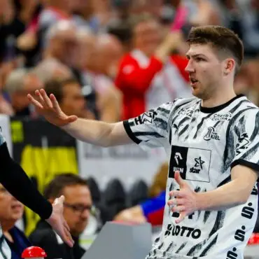 Lukas Zerbe und der THW Kiel spielten beim HC Erlangen. (Archivbild)