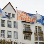Das Kieler Institut rechnet nicht mit einem drastischen Preisverfall bei Immobilien. (Archivbild)